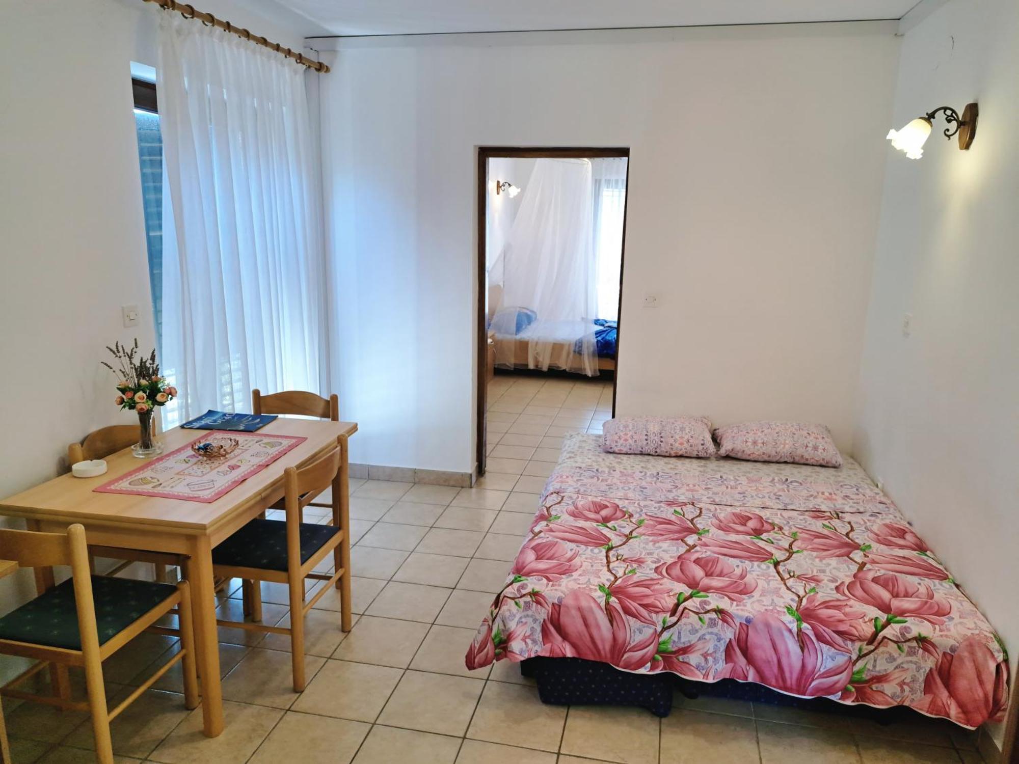 Apartments 1000 Flowers Stari Grad  Zimmer foto